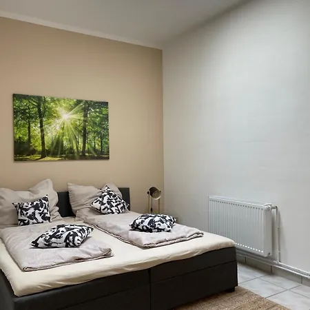 Naturnahes, Neu Moebl.Apartment, Hundefreundlich Neu Gaarz Exterior foto